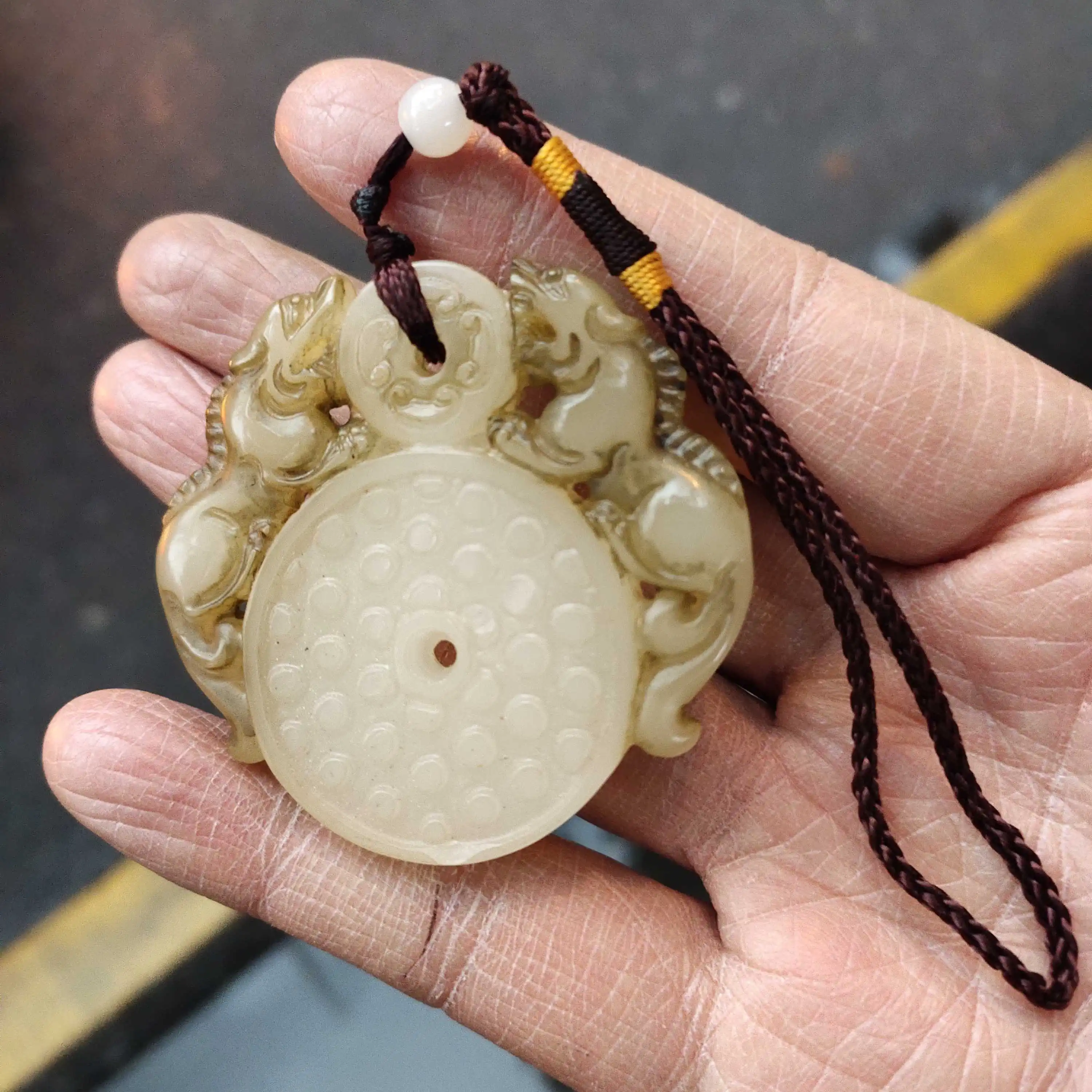 Miscellaneous collections, outer fabrics, double-sided carved Pixiu Ping An buckle pendant, handle key chain