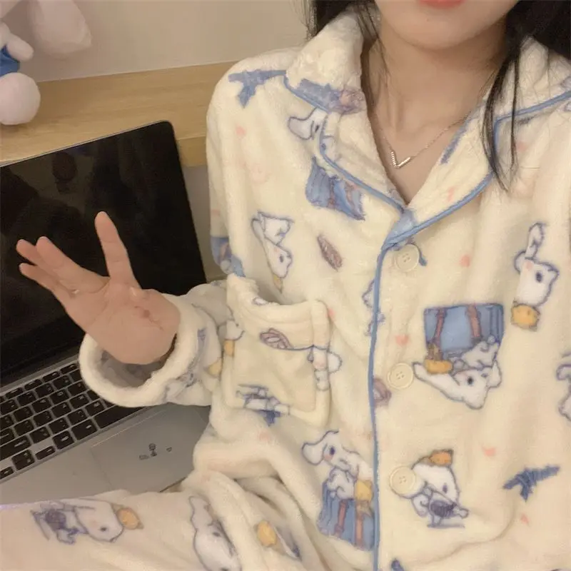 بيجامات سينامورول للفتيات للخريف والشتاء سميكة من الفلانيل المرجاني المخملي بدلة شتوية للطالبات ملابس منزلية ناعمة لطيفة