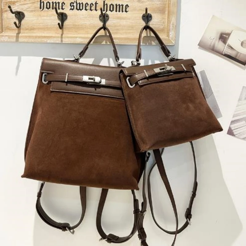 

2023 New Autumn and Winter New Retro High-Quality Backpack Western Fashion Classic Backpack Versatile