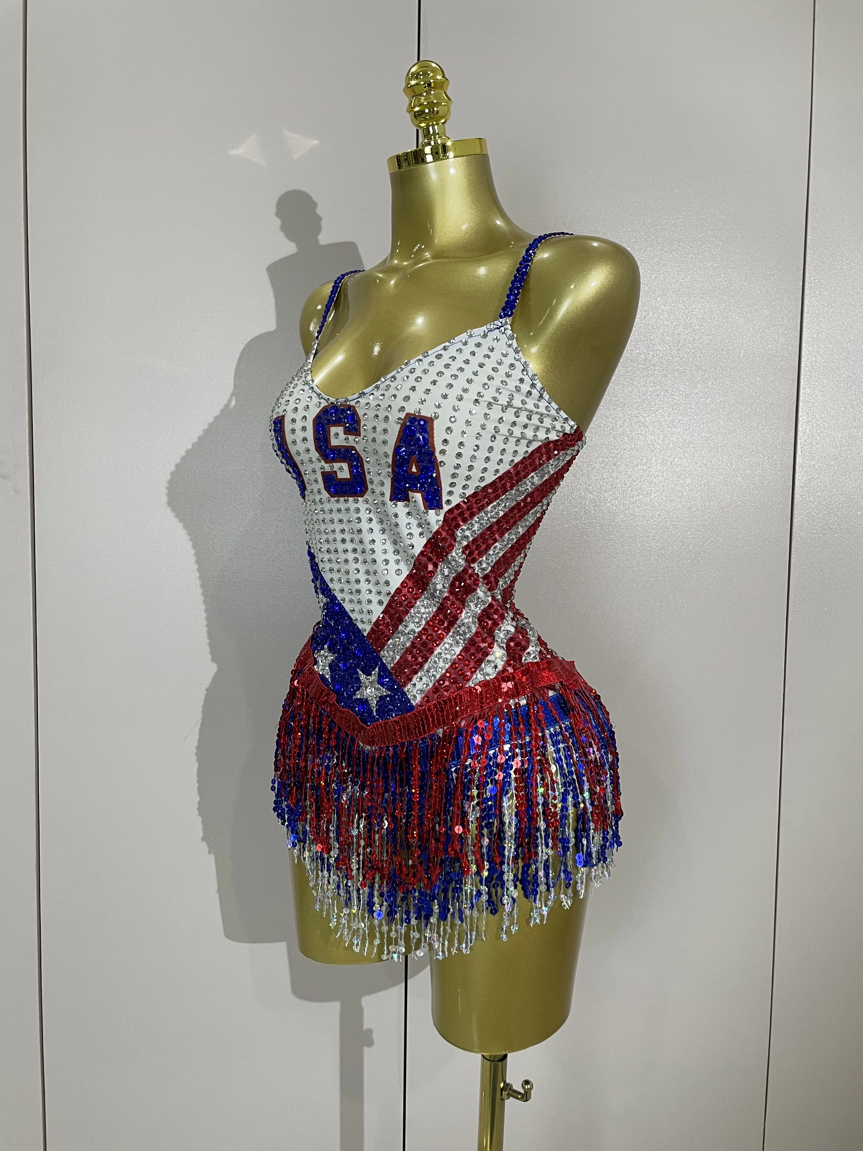 2025 جديد سباركلي الراين شرابة ارتداءها المرأة مثير فريق أداء ملابس رقص المغني راقصة يوتار عرض المرحلة ارتداء #2