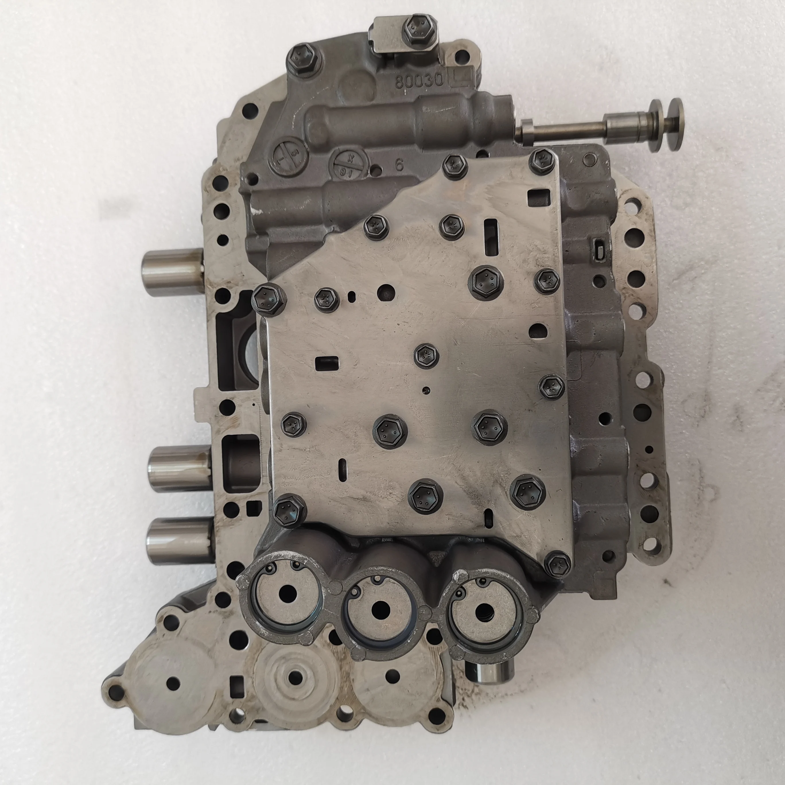 

Hot Sale U151 Transmission Valve Body 7 Solenoid for Lexus RAV4 Matrix 2.4L 2.5L 3.0L 3.5L 2004-2014