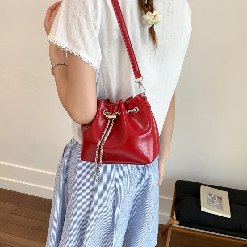 الراقية تصميم الأزياء ضخ حزام سلسلة دلو حقيبة المرأة 2026 شتاء جديد ريترو تنوعا المرأة حقيبة ساعي الكتف #2