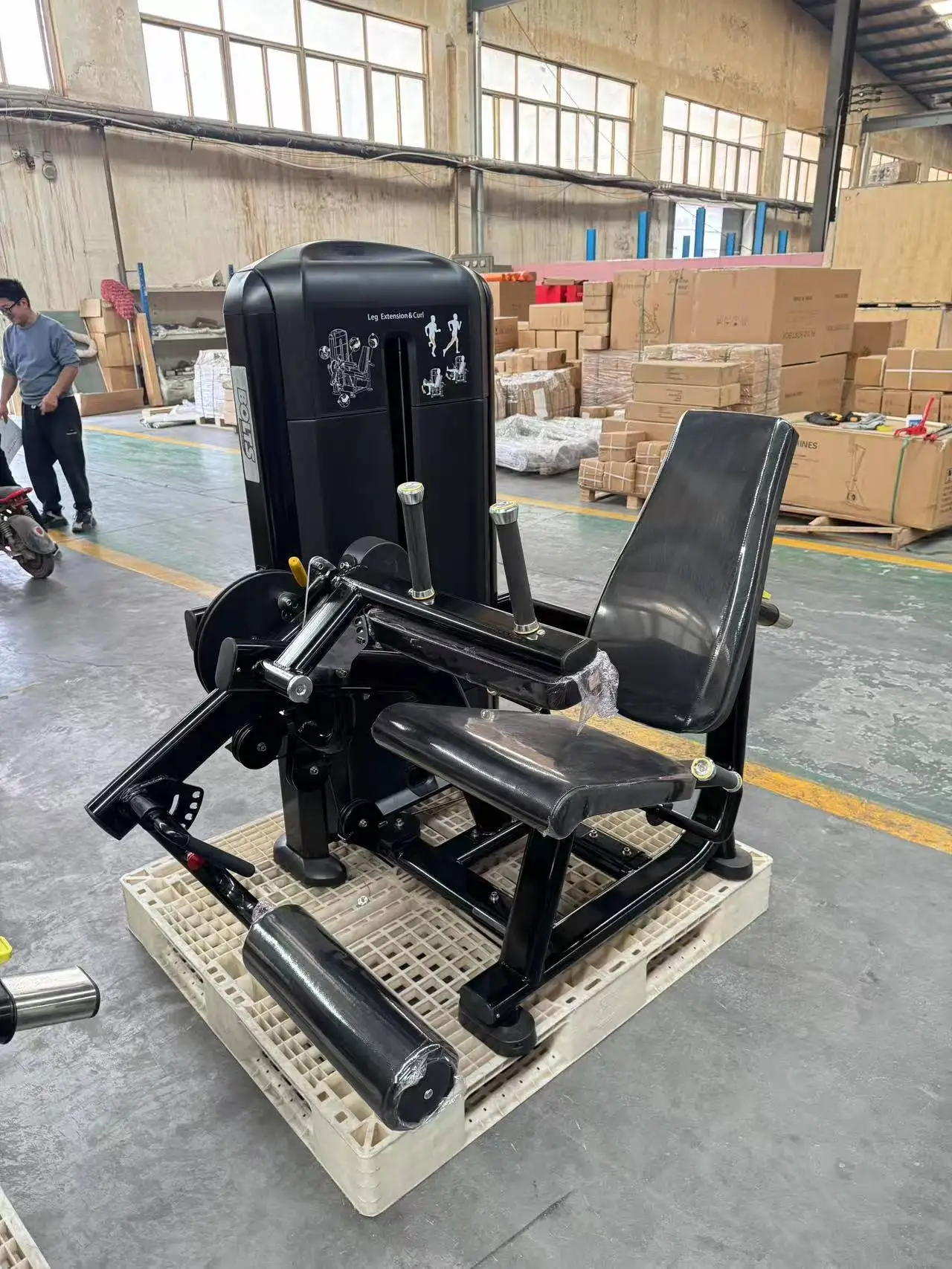 High End Commercial Gym Equipment Dual Functional Leg Extension DS050 Seated Leg Extension / Leg Curl Machine