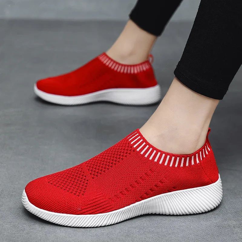 

women's casual sports shoes, thick-soled women's sneakers, hiking fashionable women's punk shoes, New large size shoes