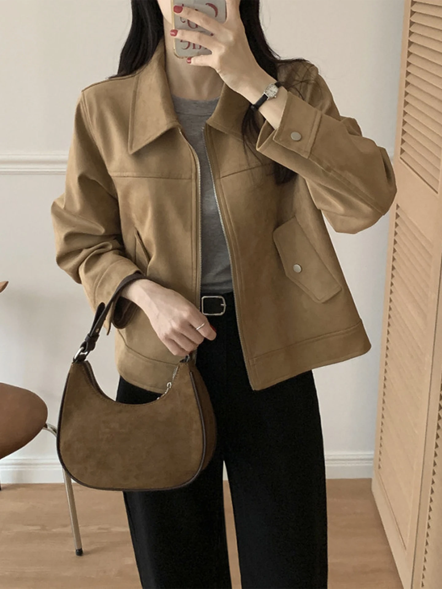 Retro Style Short Outerwear Women's Loose Fit Long Sleeve Deer Skin Velvet Jacket Casual Style Polyester Fiber Zipper Closure