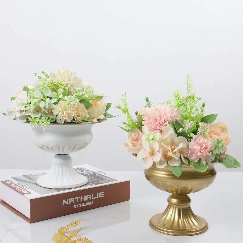 Retro Style European Wedding Decoration Flower Vase Metal Retro High Heels Dried Flower Pot High-end Shooting Prop Gold