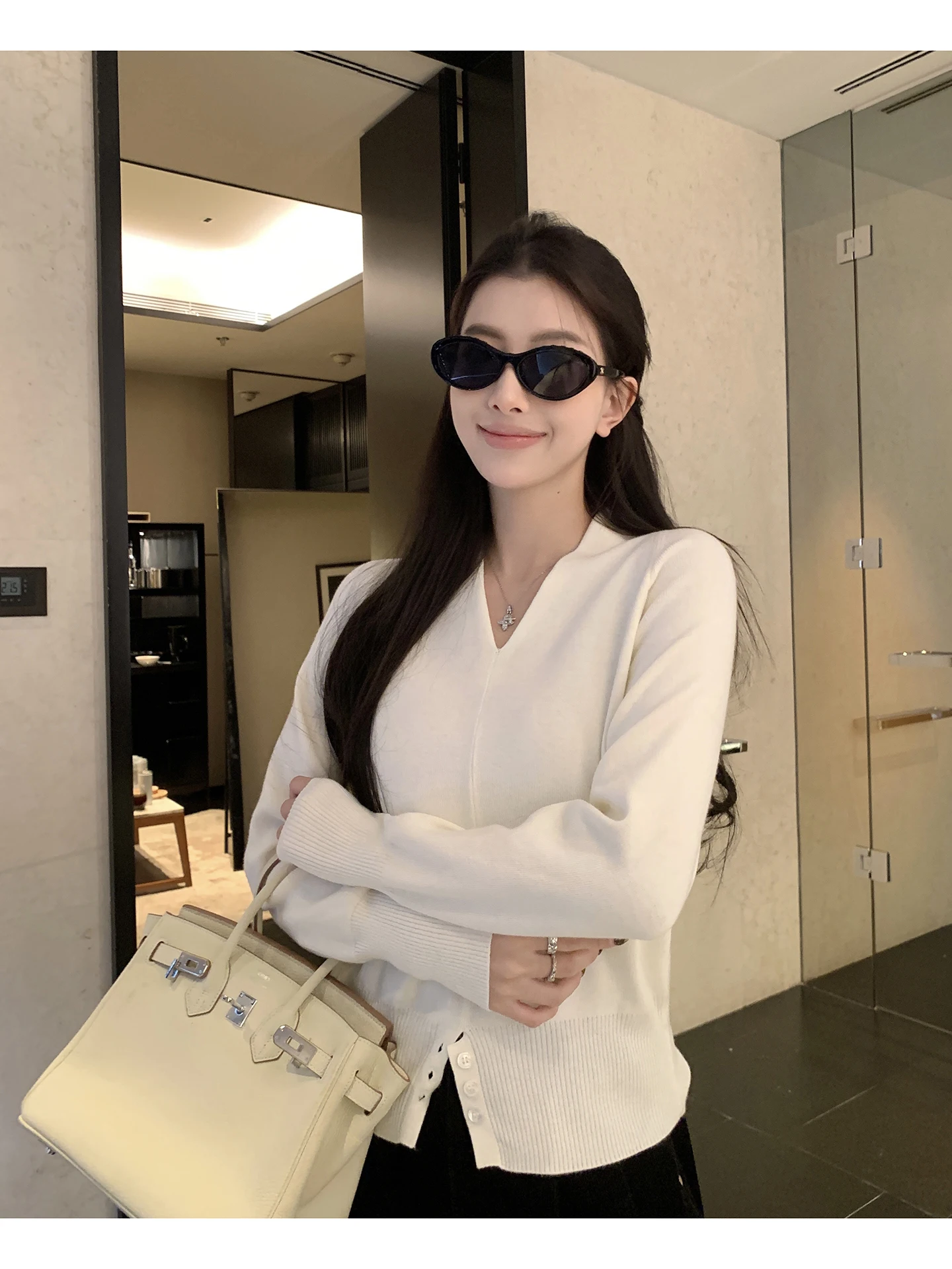 

EKOOL V-Ne Knitted Sweater Women's Slim Fit Australian Wool Winter Faion 2025 New Sle Versatile Slimming Knitwear Top