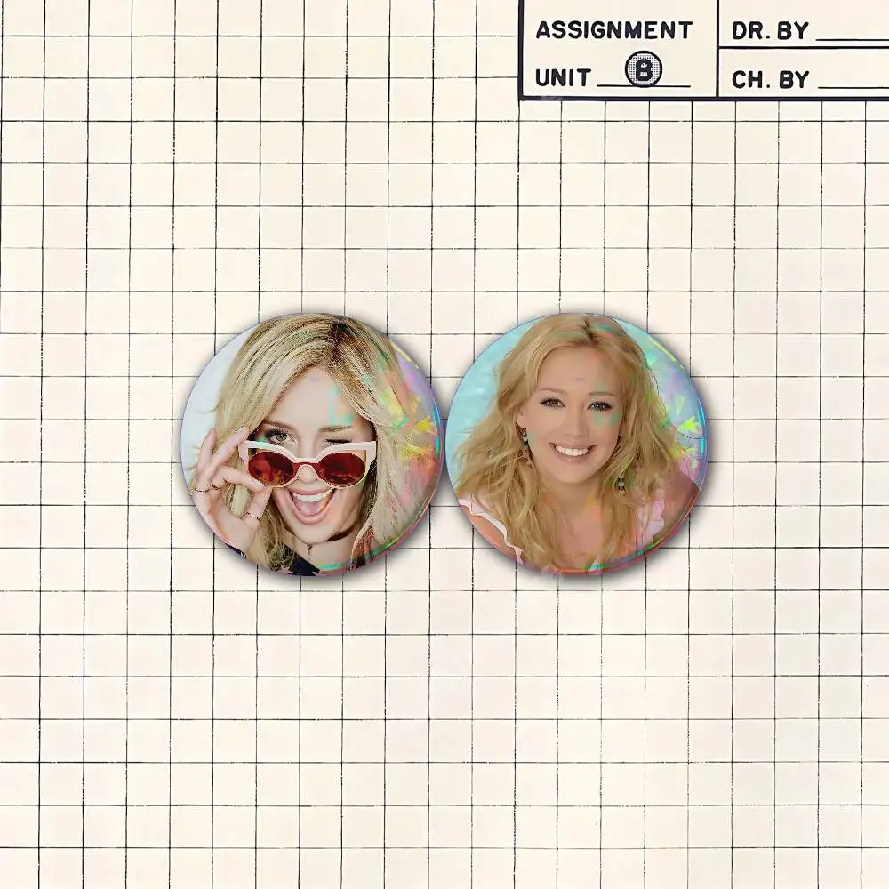 H-Hilary D-Duff The Lucky Me Button Badge 2PC Sets for Bags & Clothes & Accessories Metal Pin Stylish Decoration