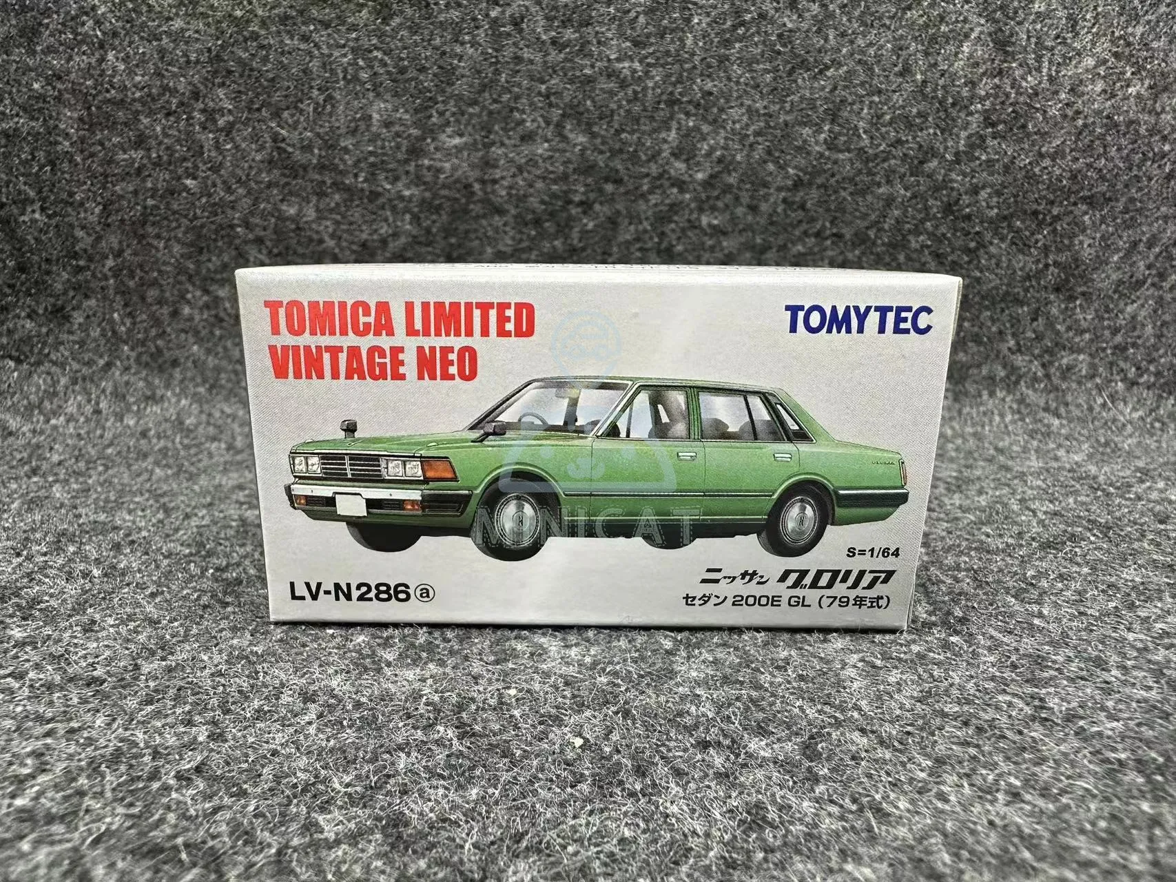 TAKARA TOMY TOMICA 1:64 TLV LV-N286a Nissan Gloria Duke Alloy compression miniature model,adult decoration,boy toy,birthday gift