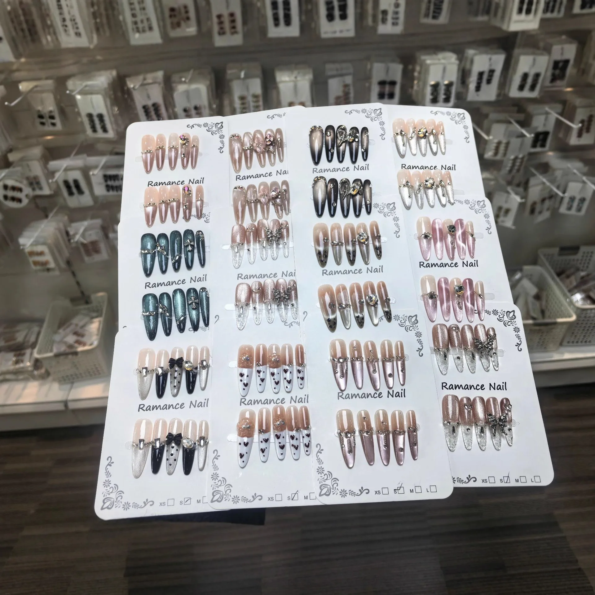 Ladies' Favorite：Wholesale 100pcs Handmade French Press on Nails Reusable Custom Design with  and Private