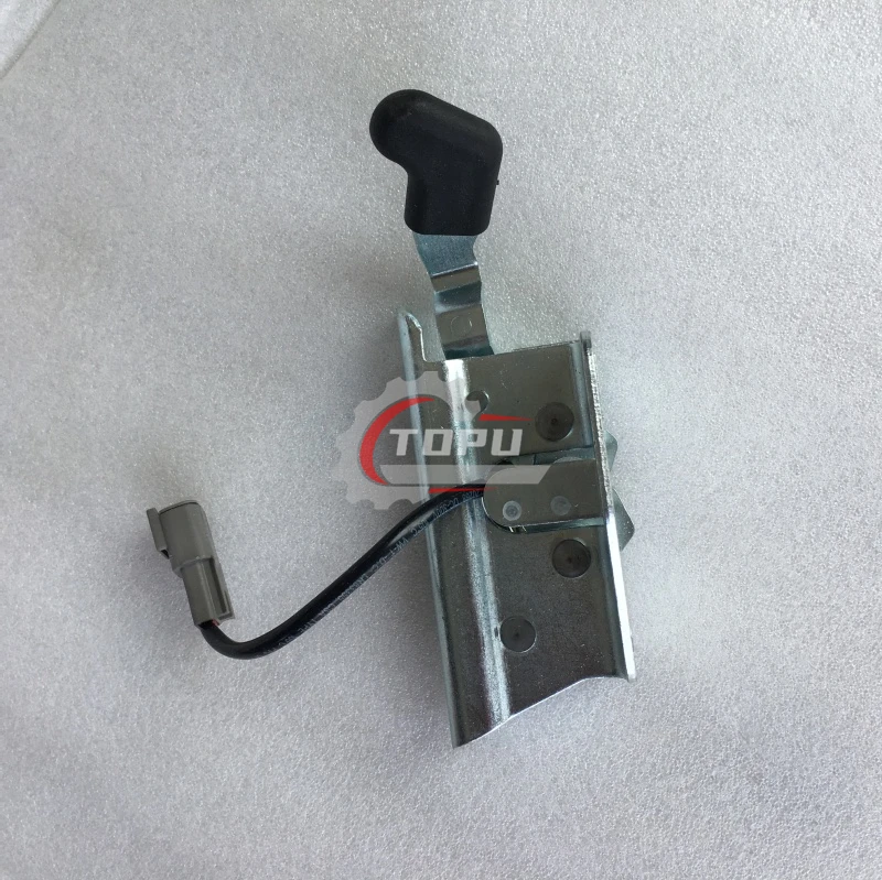 Front Door Latch 7109661 for Bobcat S450 S510 S550 S650 S750  751 753 763 773 863 864 873