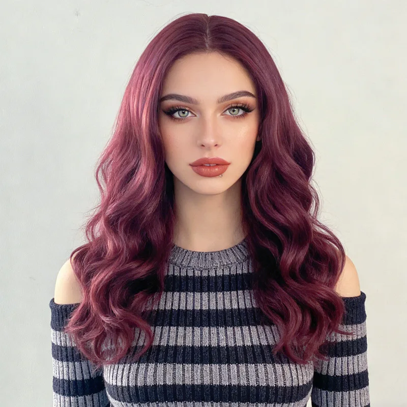 Medium-parted long curly wig for European and American women, burgundy color, large waves, medium-long synthetic hairpiece