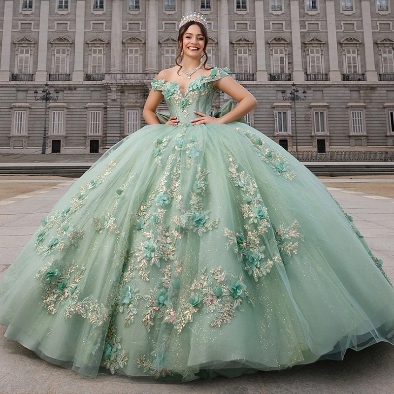 

Mint Green Shiny Ball Gown Quinceanera Dresses Applique Flower Beading Crystal Bow Tull Corset Off Shoulder Sweet 16 Dress Vesti