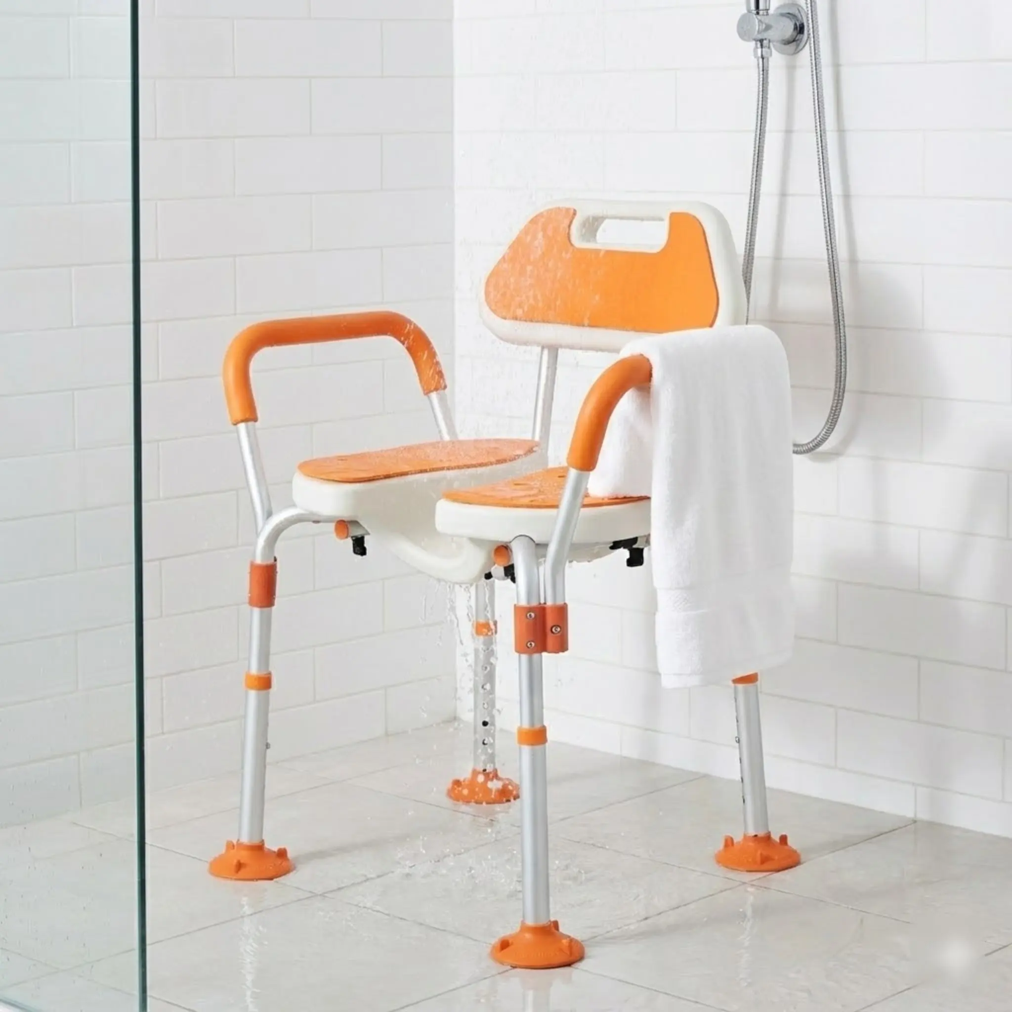 كرسي استحمام من الألومنيوم مع ظهر وأذرع قابل للتعديل بارتفاع غير قابل للانزلاق لكبار السن والمعاقين