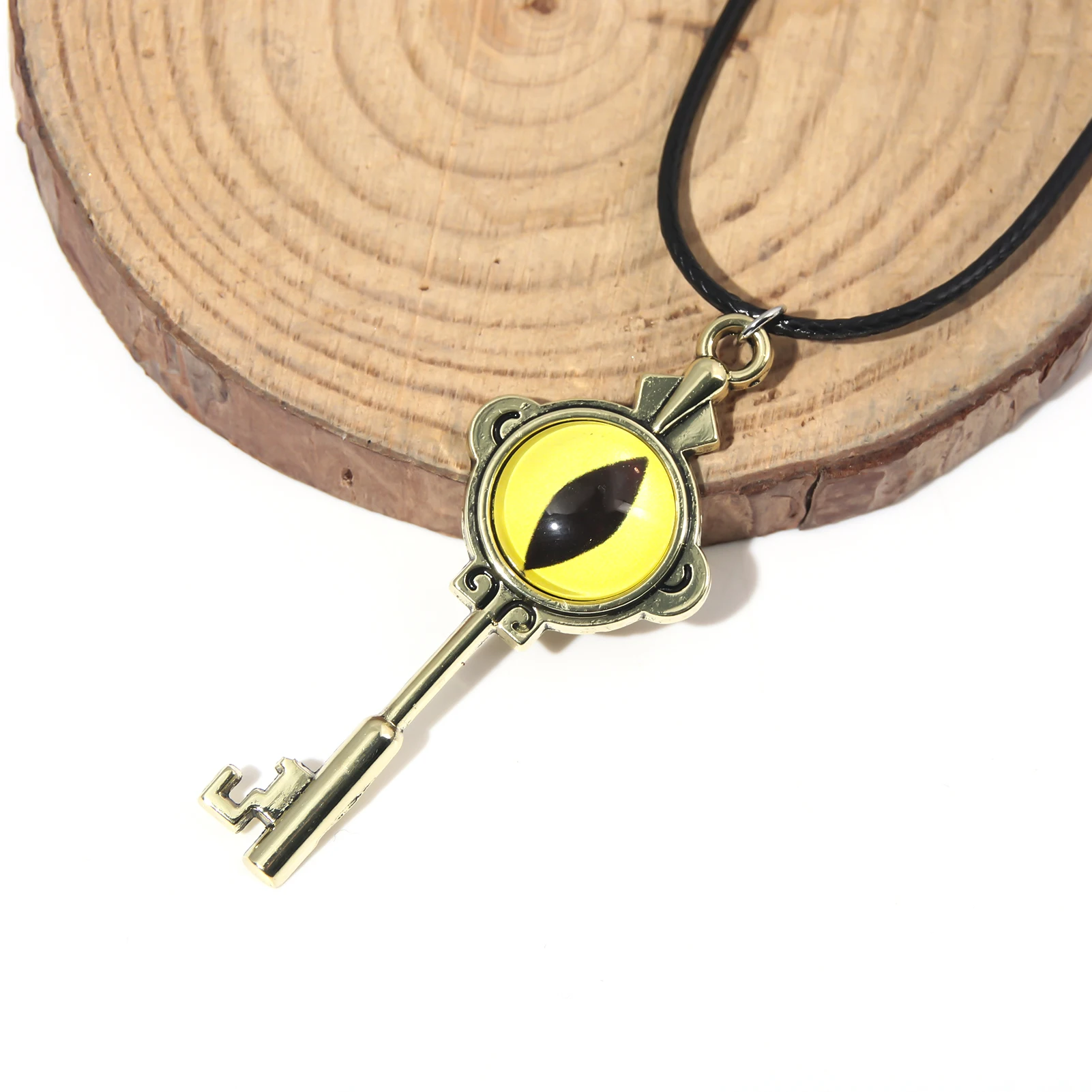 Anime The Owl House Necklace Amity Portal Key Retro Gold Color Eye Pendant Necklace for Women Men Jewelry Accessories