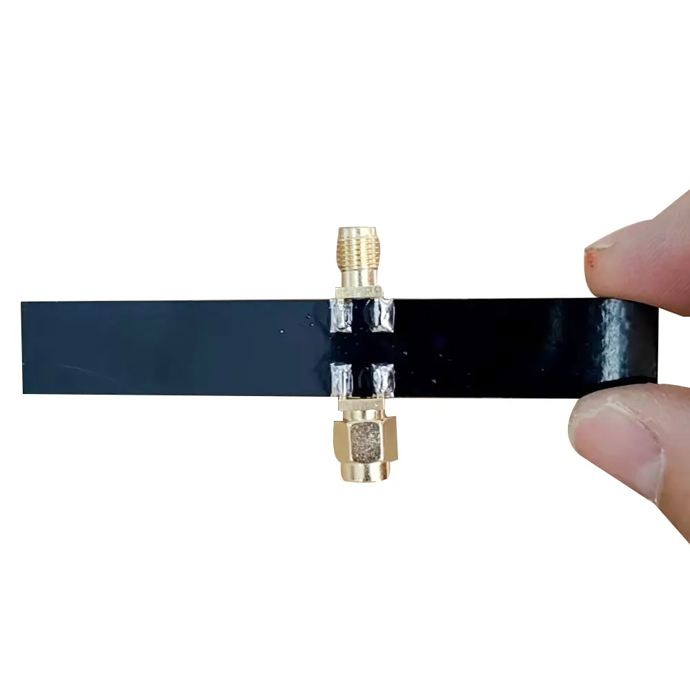 

1.2GHz VRX Notch Filter 868/915 MHz improves video reception for 1.2-1.3GHz video receivers in combination compatible TBS Cros