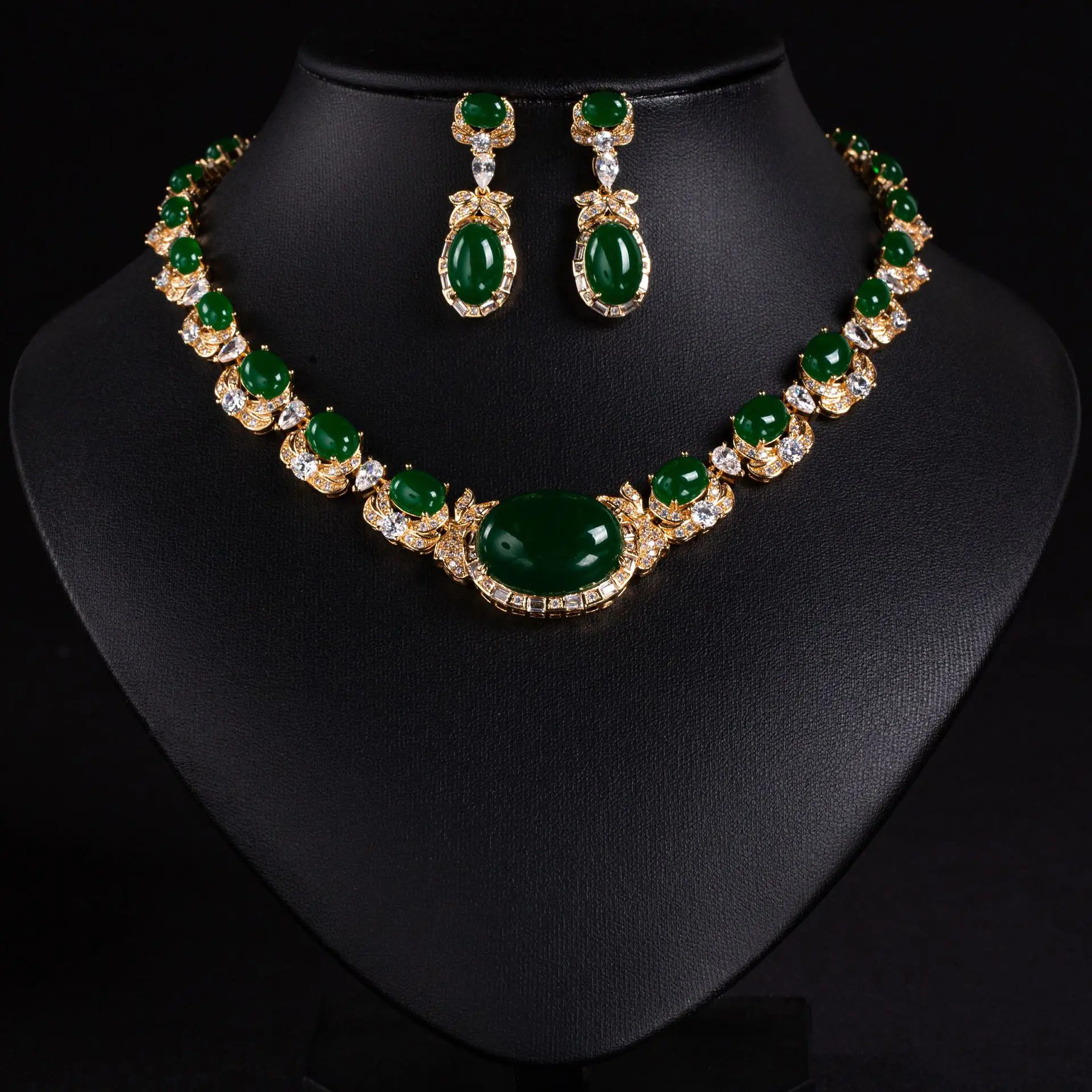 

Luxury Beautiful Onyx Green Whitening Jewellery Necklace and Earrings 2 Pcs Wedding Party Gift Dubai Women Prom