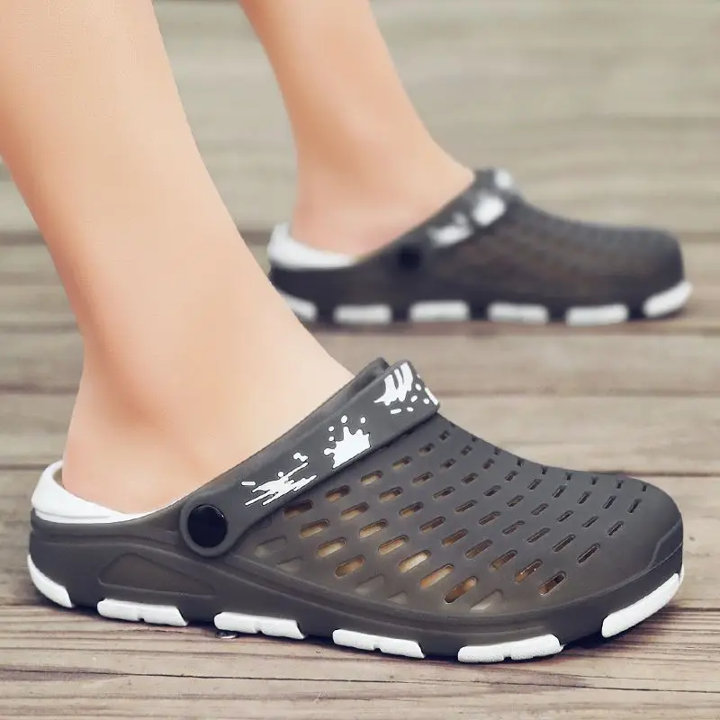 

Пляжные противоскользящие мужские тапочки с отверстиями, уличная забавная трендовая мужская обувь 2025 года, элегантная удобная дешевая обувь, шлепанцы в стиле Eva