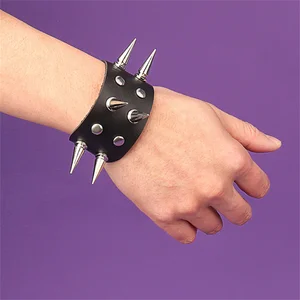 6 최고의 판매 스파이크 브레이슬릿 - №4