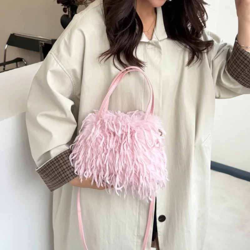 

Stylish Ladies Messenger Bag Crossbody Design Handbags Tote Bags In Genuine Leather Material