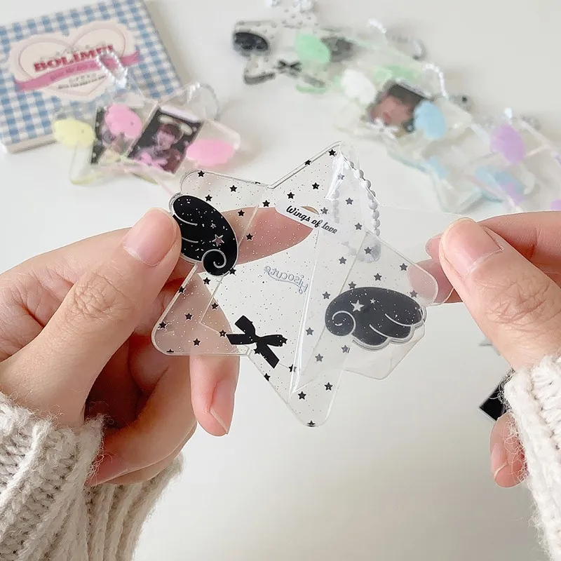 

Clear Acrylic Mini Photo Keychain Frame 1 Inch Photo Card Holder Pentagram Wing Card Holder Keychain Bag Chains Fan Kpop Accesso