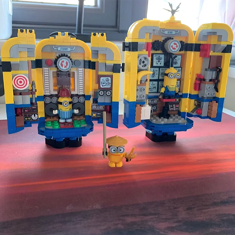 MINISO-Kit d'assemblage de laboratoire Minions pour enfants, modèle de nuits de construction, jouets de puzzle pour enfants, décoration de bureau, cadeau à collectionner, 876 pièces
