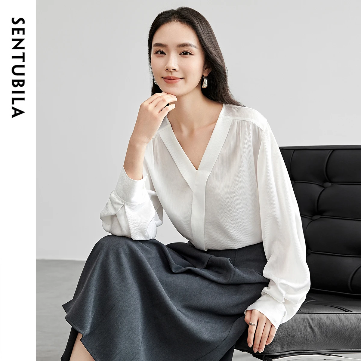 SENTUBILA White Women's Blouses Casual Straight V Neck Folds Long Sleeve Slit Comfort Pullover Tops 2025 Spring New 151C58124