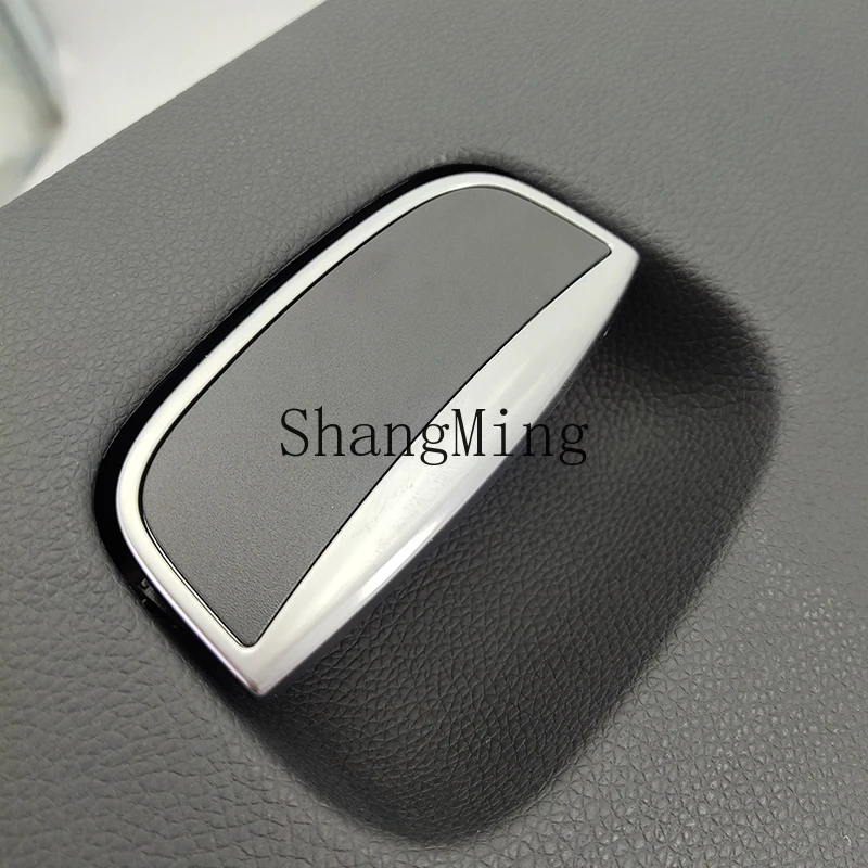 

CL is suitable for Song glove box buckle hand co-pilot storage box Song DM glove box switch buckle hand accessories