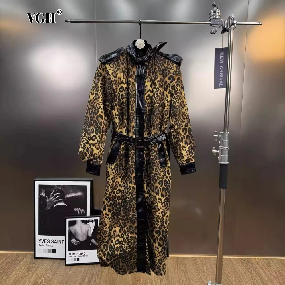 

VGH Luxury Spliced Leopard Print Coat for Women Lapel Long Sleeve Slim Temperament Streetwear Long Windbreaker Female Autumn New
