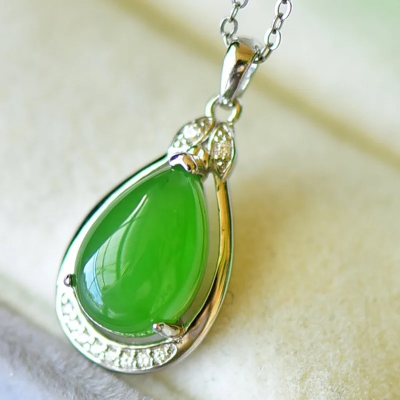 SGARIT Authentic Jadeite Hetian Jade S925 Silver 11*24mm Waterdrop Pendant Simple Design Fine Texture Includes Silver Chain