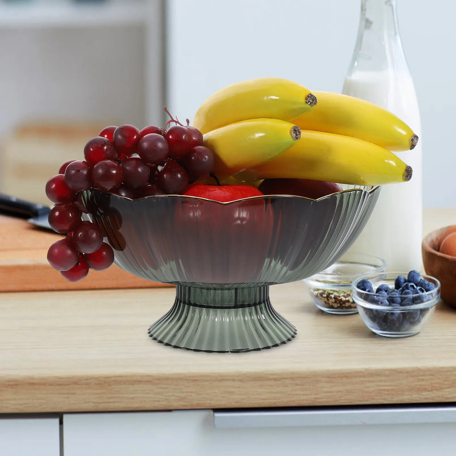 Large Capacity Green Fruit Plate Footed Drain Tray Pet Shatterproof Fruit Bowl for Kitchen Living Room Snack Candy Dessert