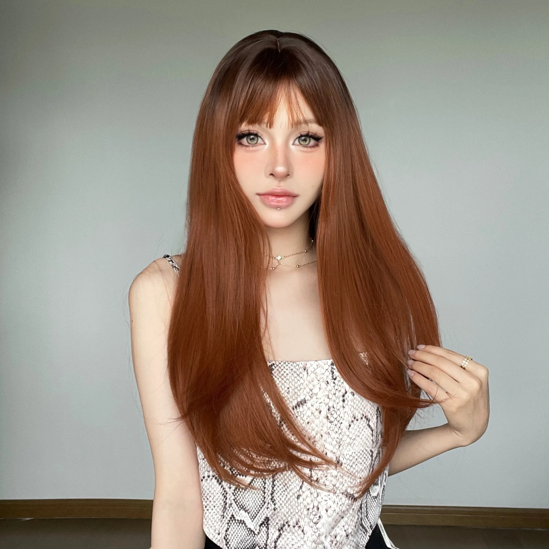 باروكة رأس نسائية كاملة مع غرة، إبزيم داخلي صغير مجعد، شعر مستعار يومي للصباغة