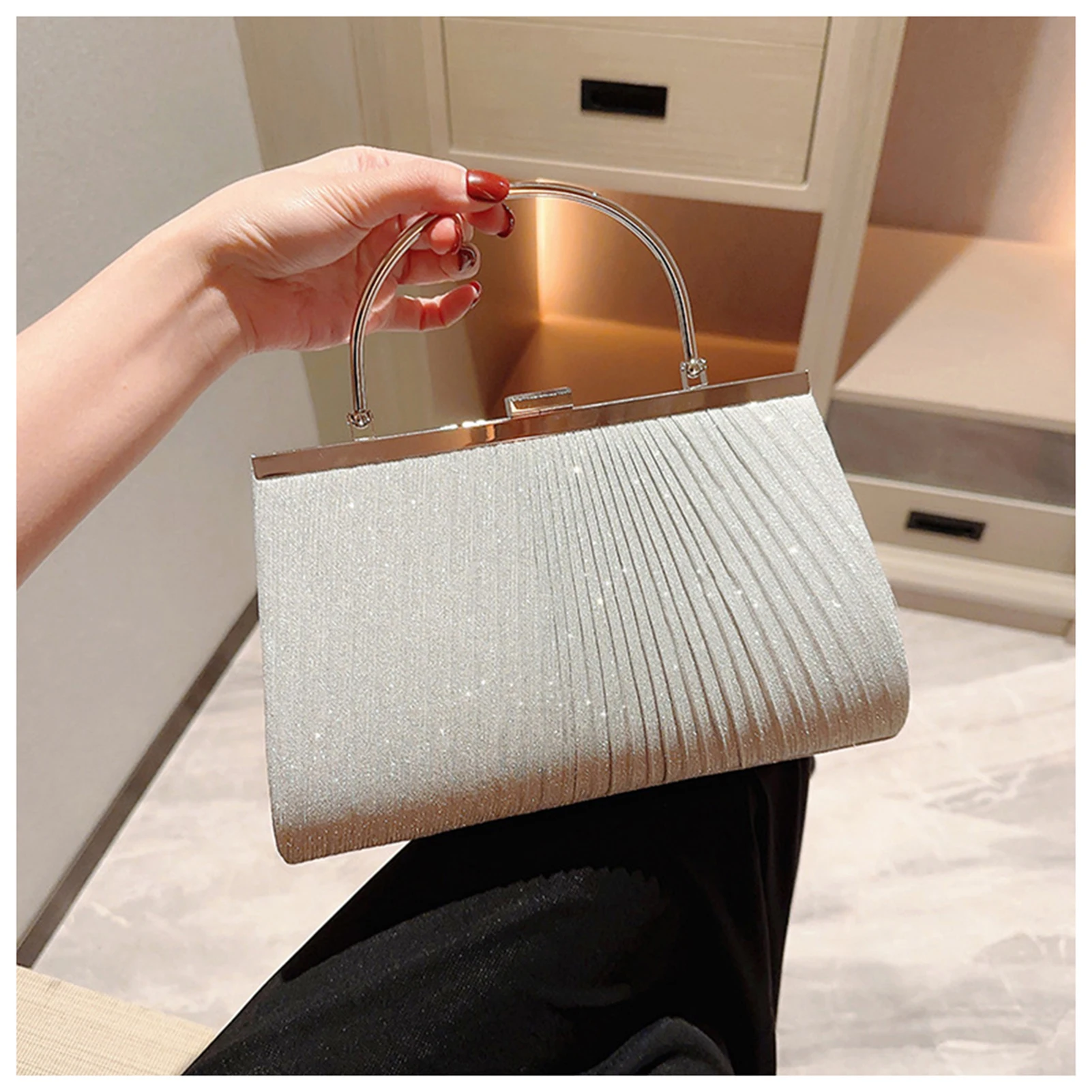 Women Glitter Handbag Luxury Apricot Evening Clutch Bag Party Chain Shoulder Bag Female Wedding Dinner Purse Silver Bag