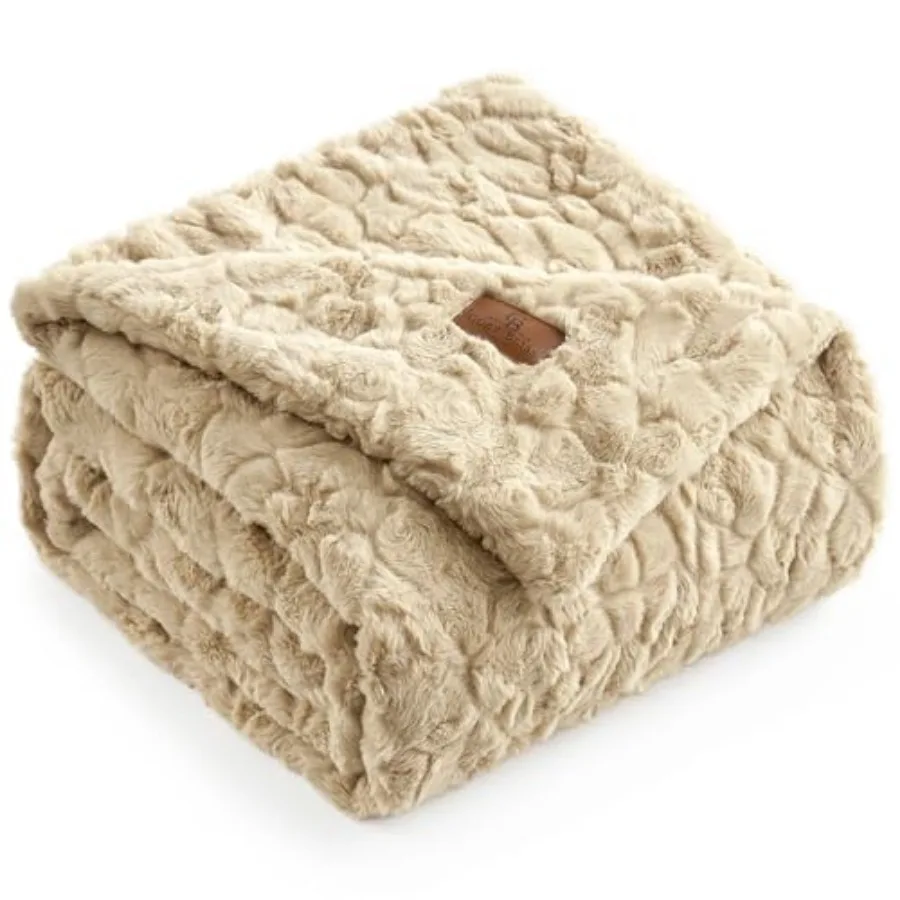 

Faux Fur Throw Blanket for Couch, Fuzzy Soft Plush Thick Warm Fluffy Reversible Wave Textured Blanket for Sofa Bedroom Living R