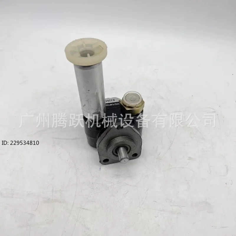 Excavator Loader Parts 105220-7180/5I-7608/255-2969 Hand Oil Pump S6K E320C