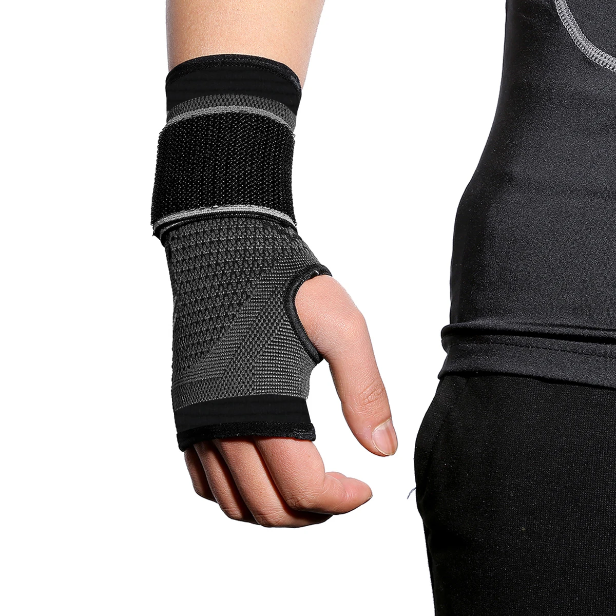 

2Pcs Support Men Sports Moisture Compression Sleeve Wrist Sleeve Protector Wicking Wrist Support Breathing Fabric