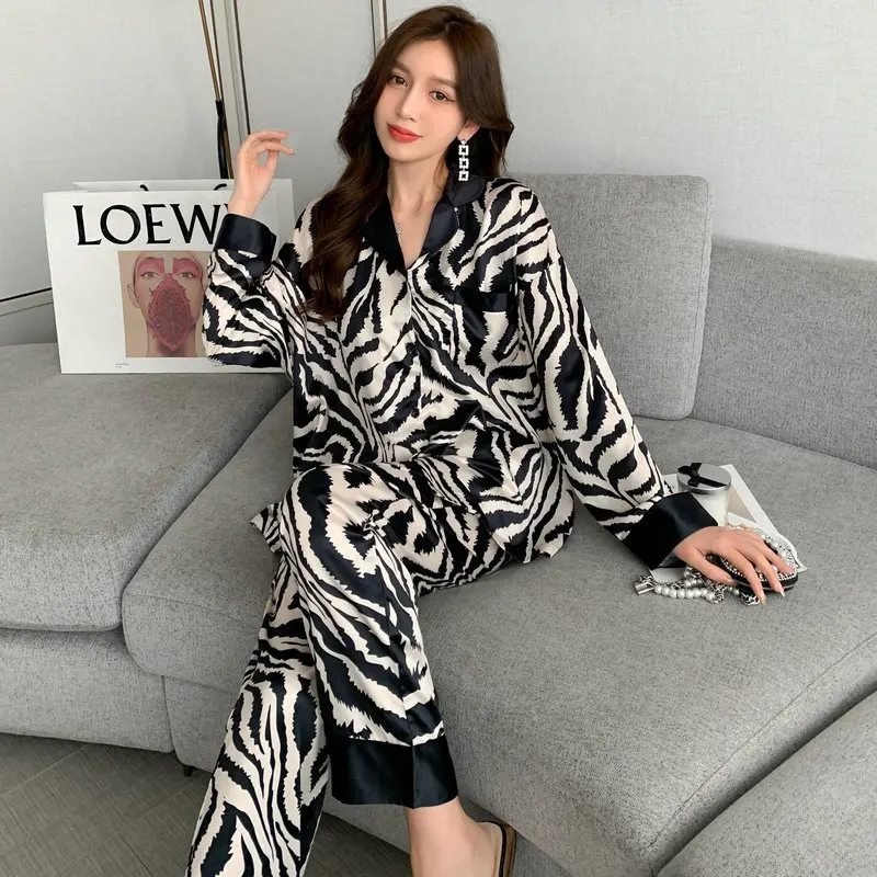 Spring and Autumn Women\'s New Pajamas Homewear Suit Popping Net Red Pajamas Zebra Print Long-Sleeved Long Pants Homewear