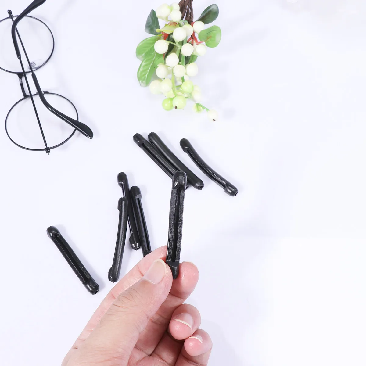 20Pcs Black Silicone Sleeve Anti-Slip Glasses Leg Set Lightweight Non-Slip Cover for Running Climbing Sports Silicone Sleeve
