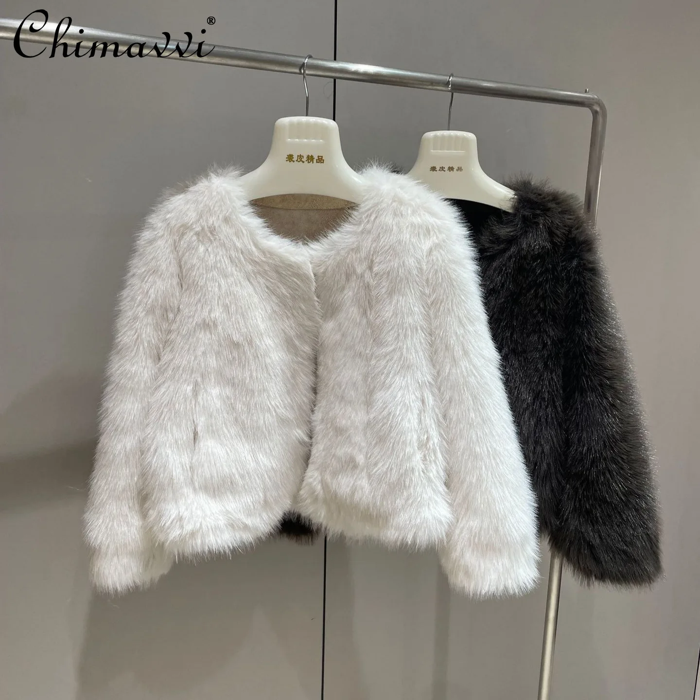 

Модное элегантное светское пальто из искусственного лисьего меха с круглым вырезом и длинными рукавами, утолщенные теплые повседневные короткие пушистые куртки для женщин, зимние