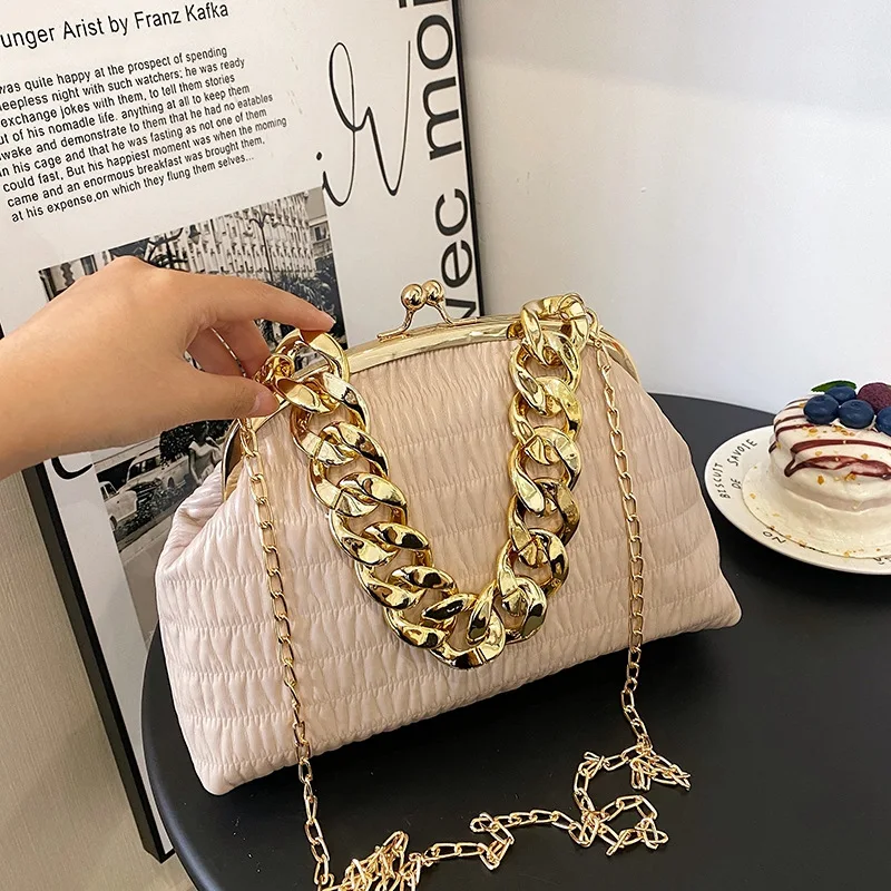 

Chic Women's Chain Bag - Color Block Luxury Design, Korean Casual Style, High-End Texture Shoulder Crossbody Underarm Purse