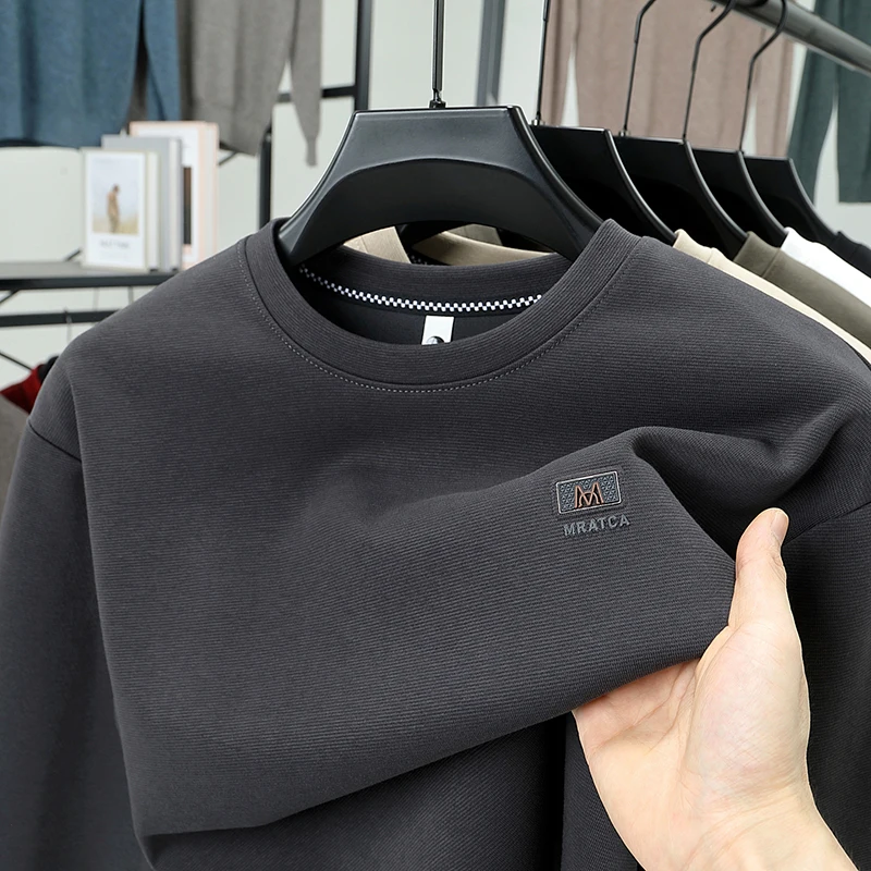 

2025 New Long Sleeved T-shirt for Men's Autumn and Winter Pullover, Base Top, Casual Loose and Versatile Round Neck Sweatshirt
