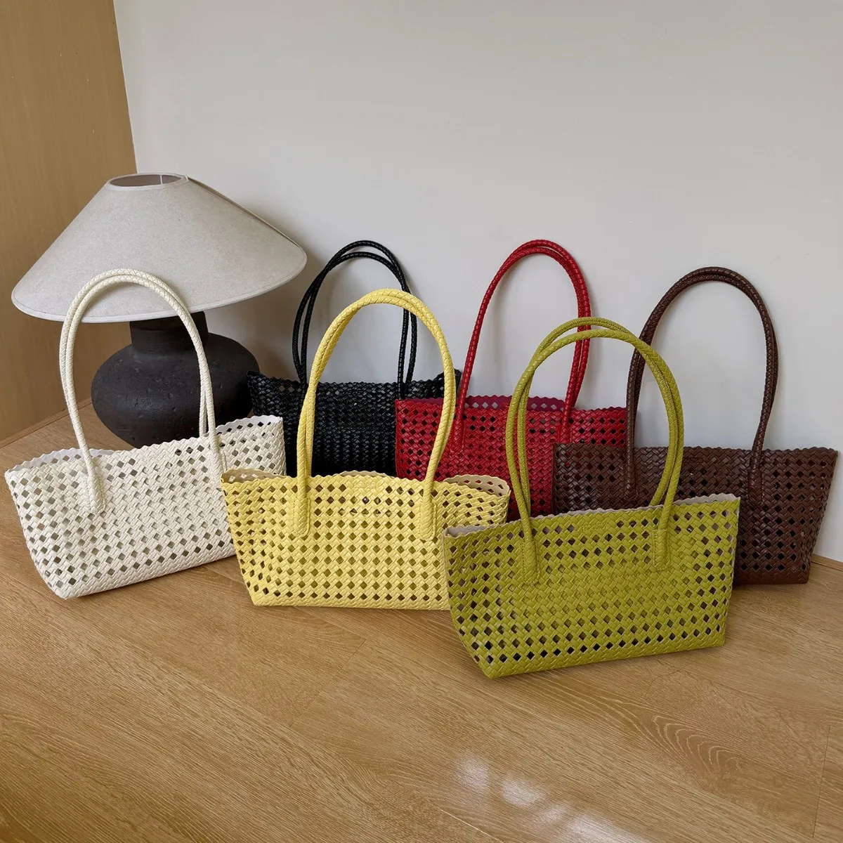 2026 New Women Korean Style Hollow‑Out Basket Tote Bag Fashion Versatile Travel Vacation Commute Shoulder Underarm Handbag