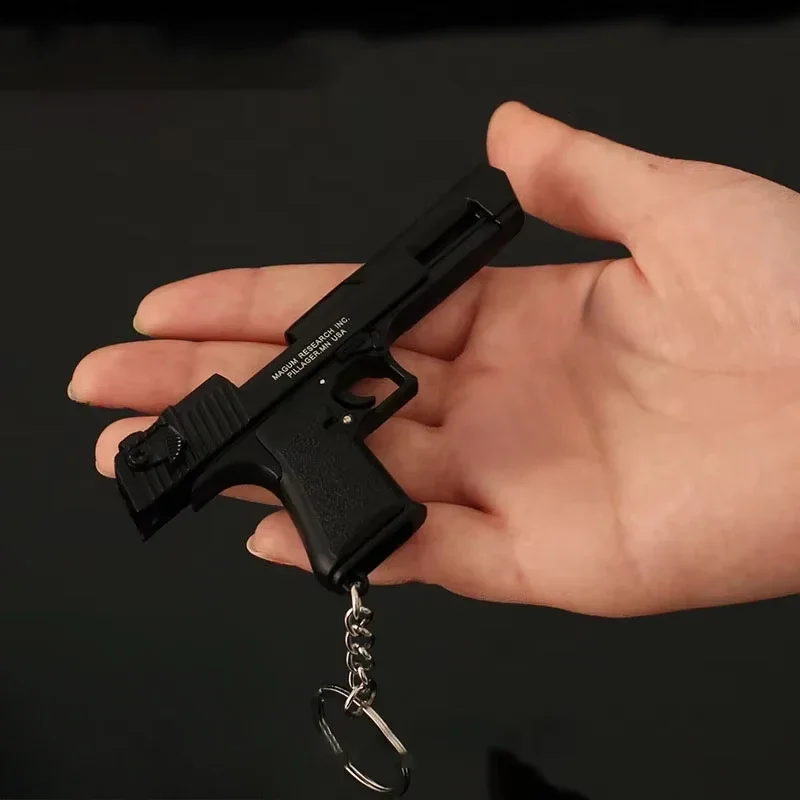 1:3 llavero modelo de pistola de juguete de aleación desmontable, colgante de periféricos de juego, todos los accesorios de Metal, regalos coleccionables, adornos artesanales