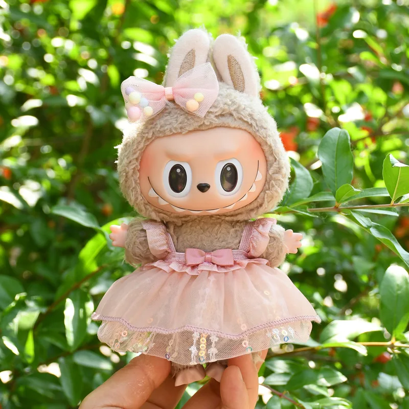 

Одежда для кукол Labubu для девочек — блестящее тюлевое платье с пайетками и аксессуаром для волос с бантом, милый комплект одежды для куклы для детей, подарок