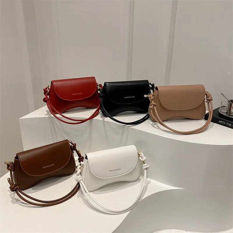 2025 Women's Crossbody Bag New Solid Color Fashionable Flipped Bag Retro Casual Simple Crossbody Bag