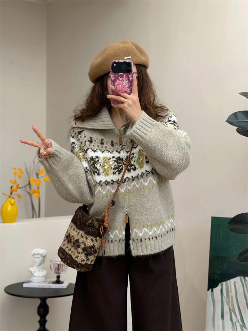 

Утепленный шерстяной вязаный кардиган-свитер женский винтажный двусторонний на молнии с цветочным узором, двухслойное теплое пальто