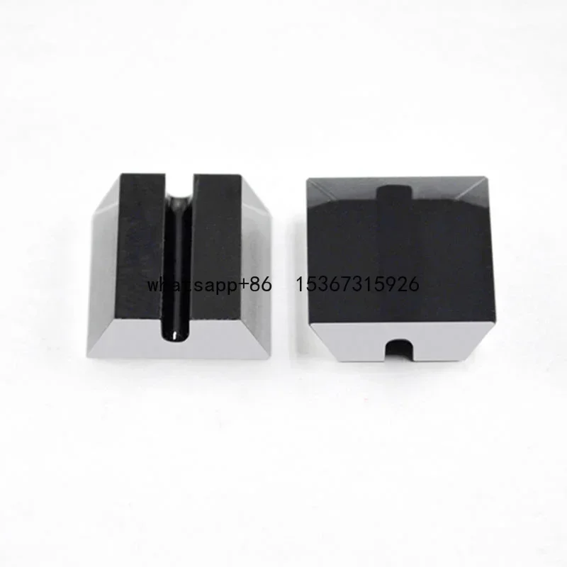 Wholesale Customization Optical Glass F Silica Dove Prism with Groove  Ar Coated