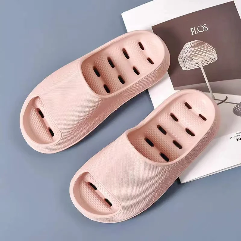 Quick Drying Women House Slippers Bottom Hollow Out Lightweight Silent Bedroom Slides Girls Non-slip Bathroom Slippers