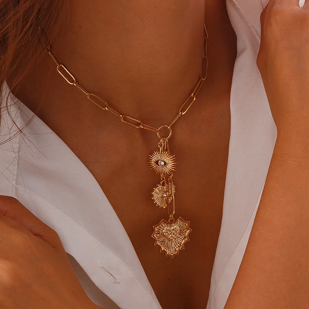 Heart Tassel Choker Necklace Cross Chain Rhinestone Eye Pendant Gold Alloy Lightweight Versatile Jewelry Women Party Gift