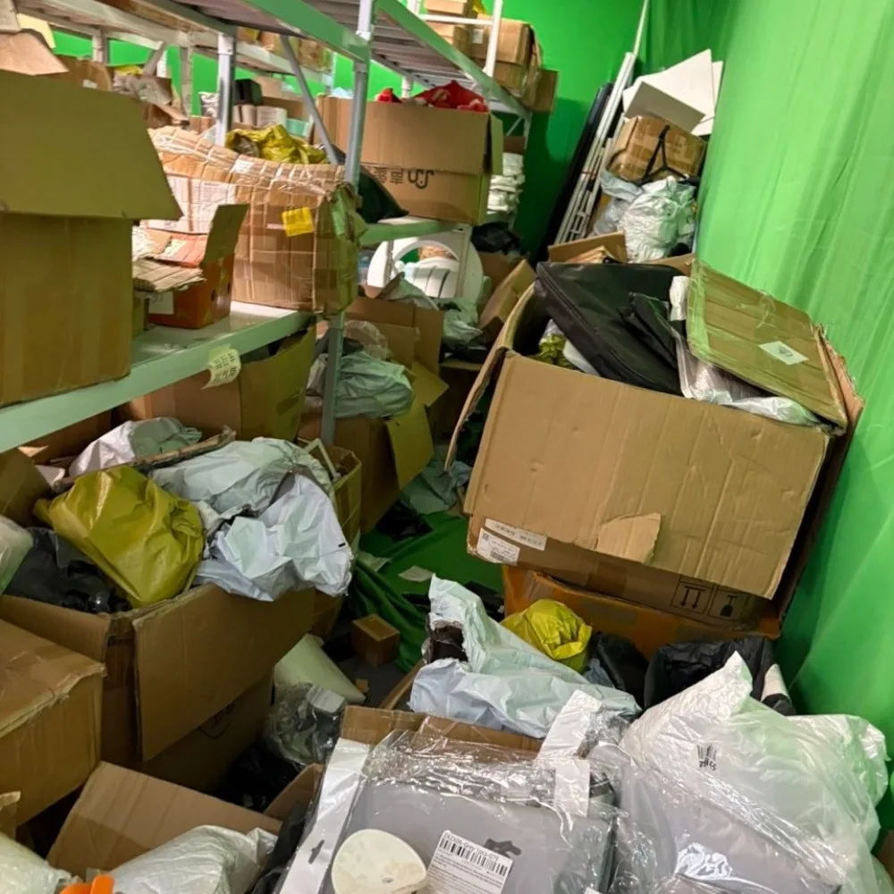 

Warehouse Mystery Box | Randomly Dispatched, Blind Selection of Quality Items – More Affordable